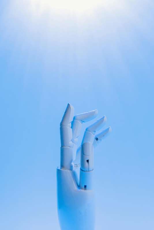 Medical Robotics: Precision and Innovation in Surgery