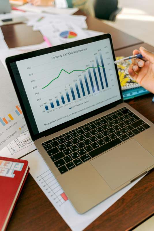 Optimizing Lead Generation: Integrating CRM Systems with Targeted Marketing Analytics